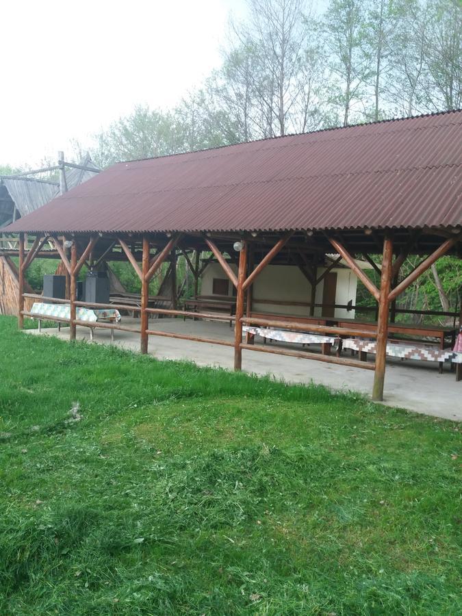 Cabana Victor Sighetu Marmaţiei Esterno foto