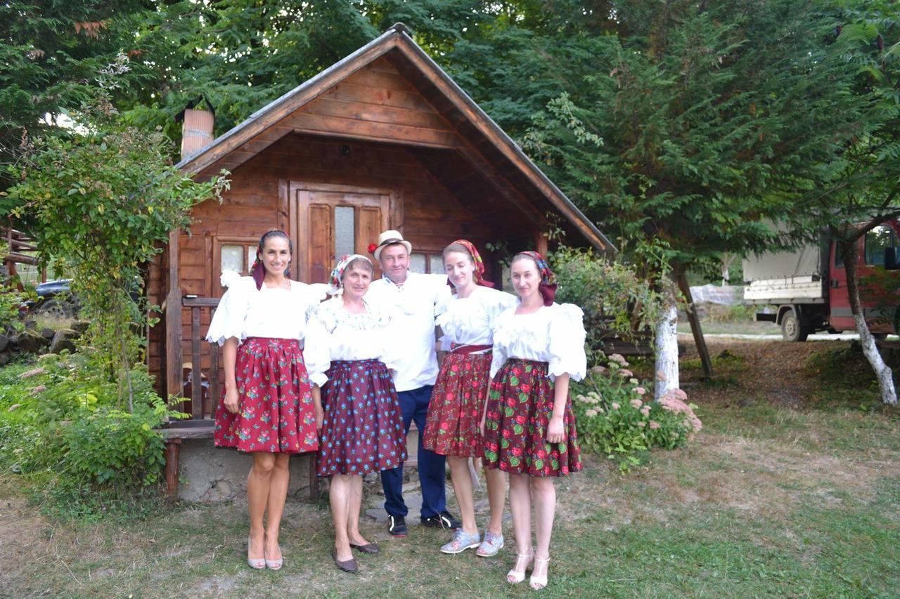 Cabana Victor Sighetu Marmaţiei Esterno foto