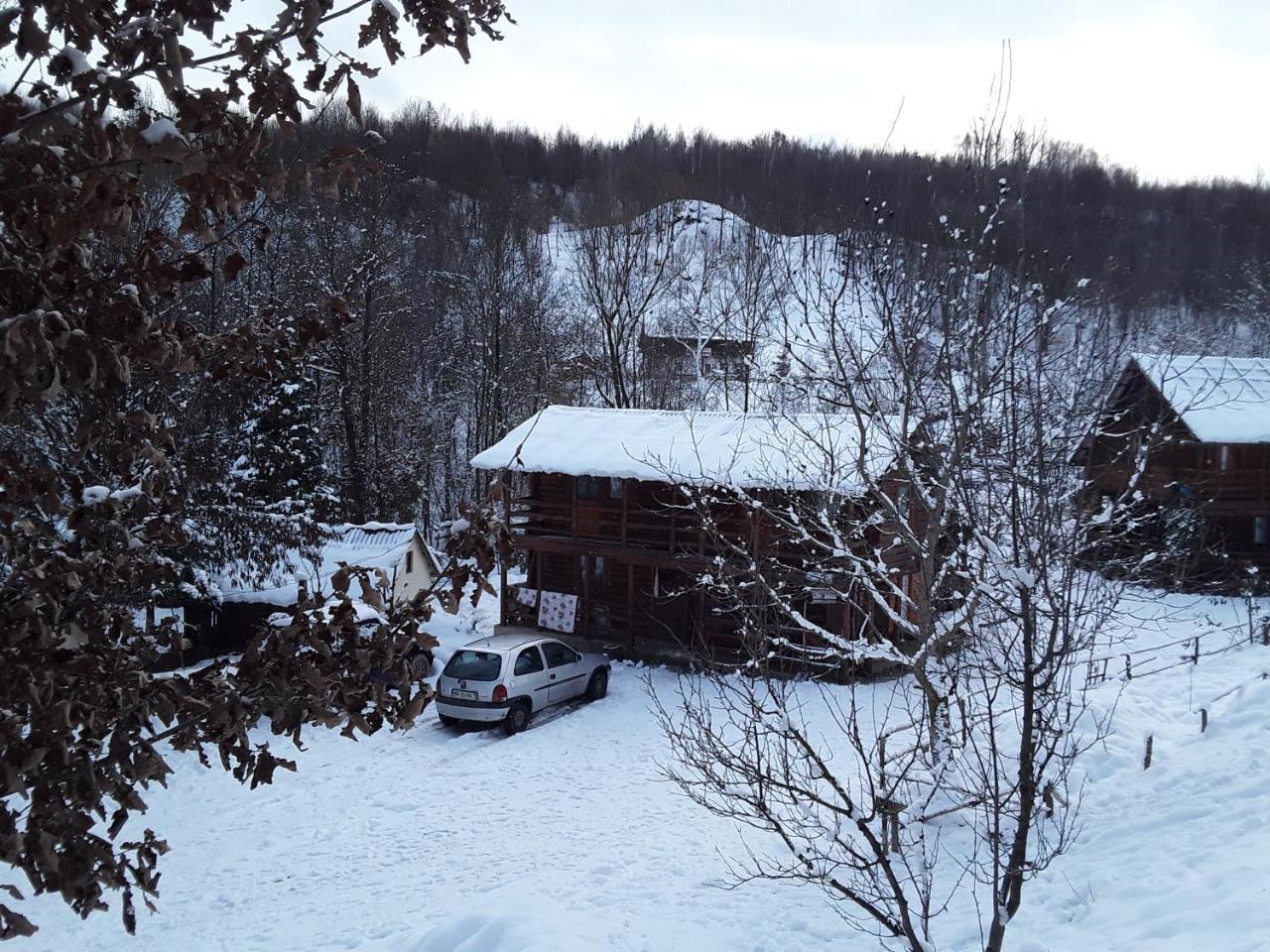 Cabana Victor Sighetu Marmaţiei Esterno foto